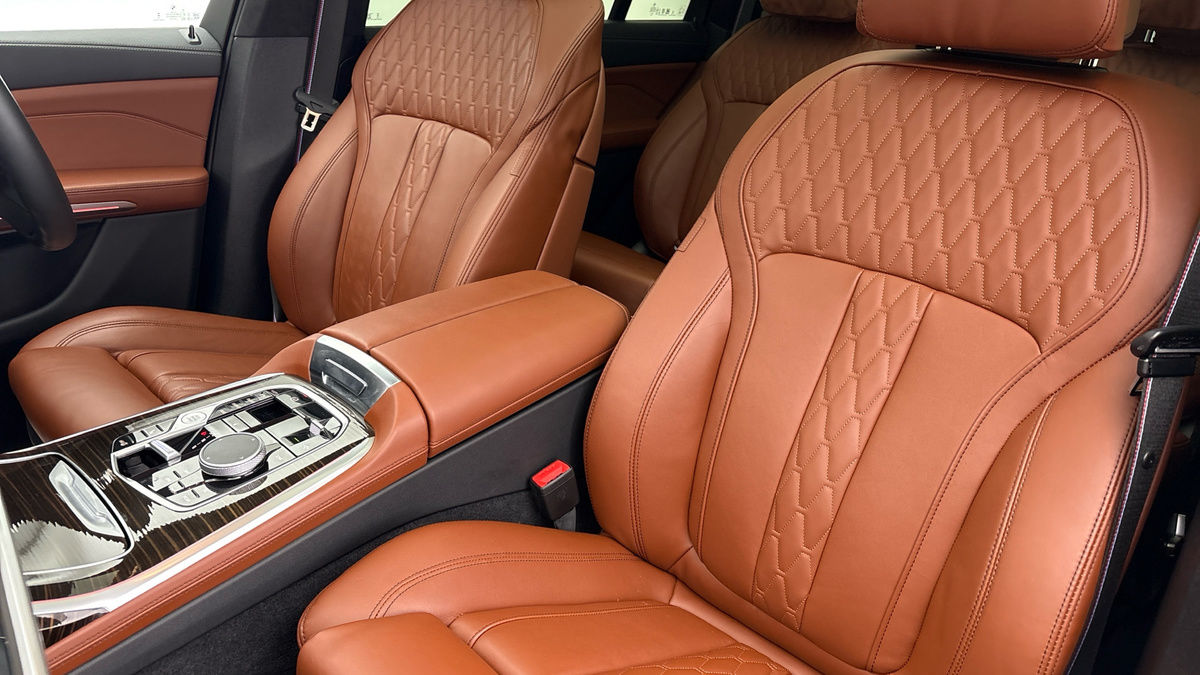 BMW X7 Image 7