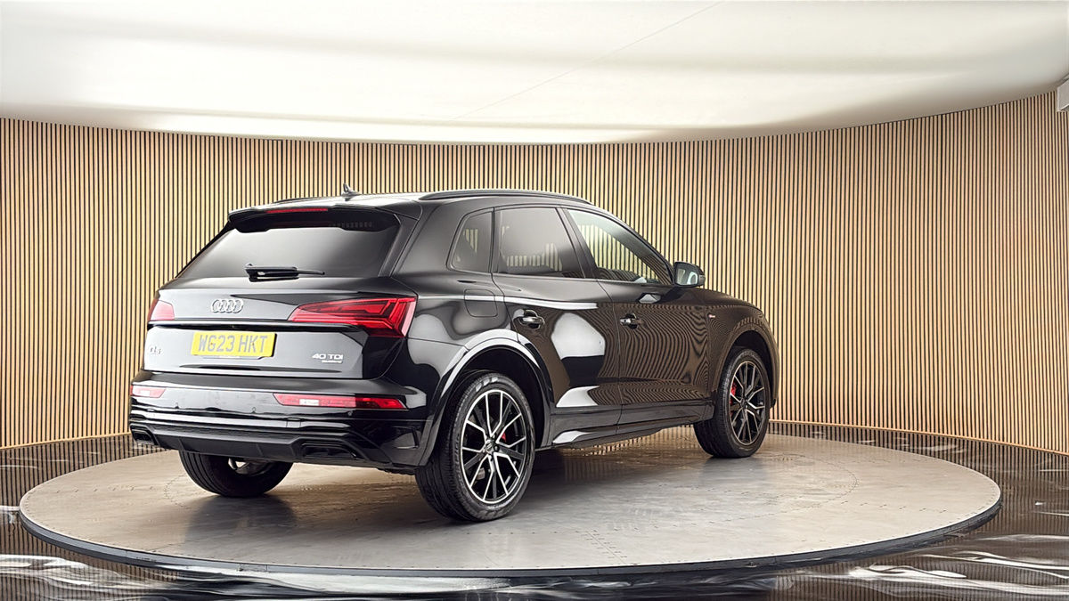 More views of Audi Q5