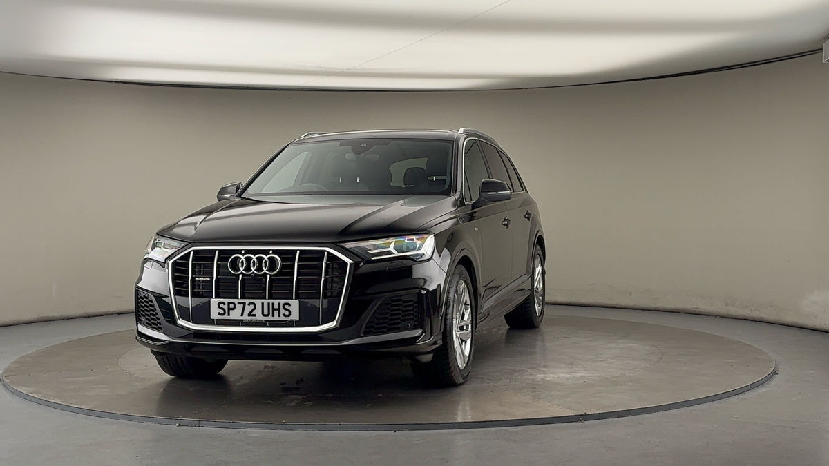 More views of Audi Q7