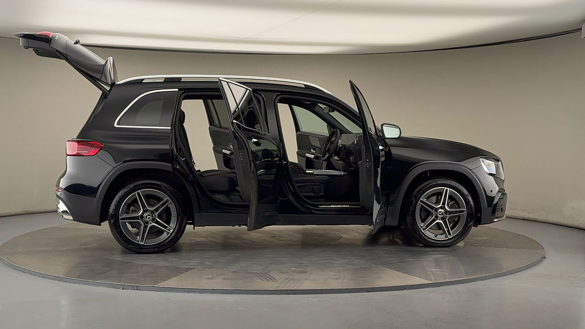 More views of Mercedes-Benz GLB