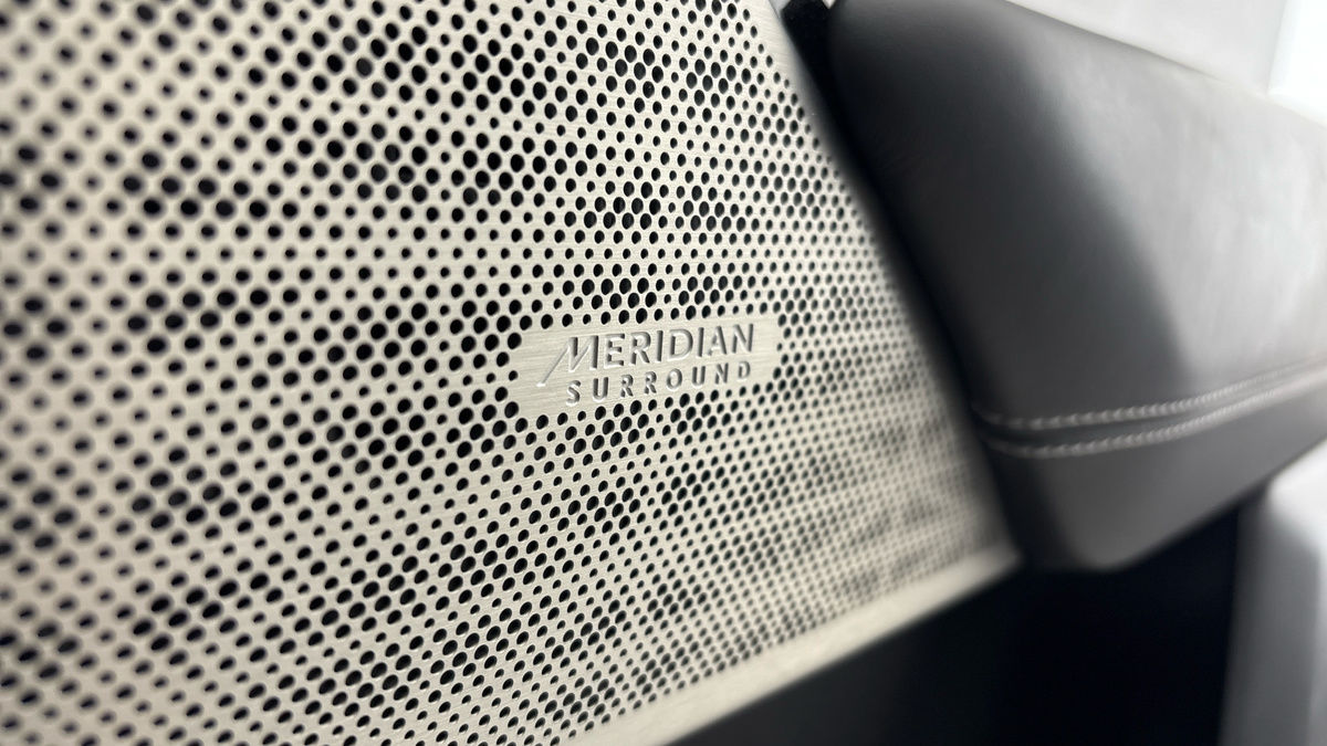 Land Rover Range Rover Velar Image 31