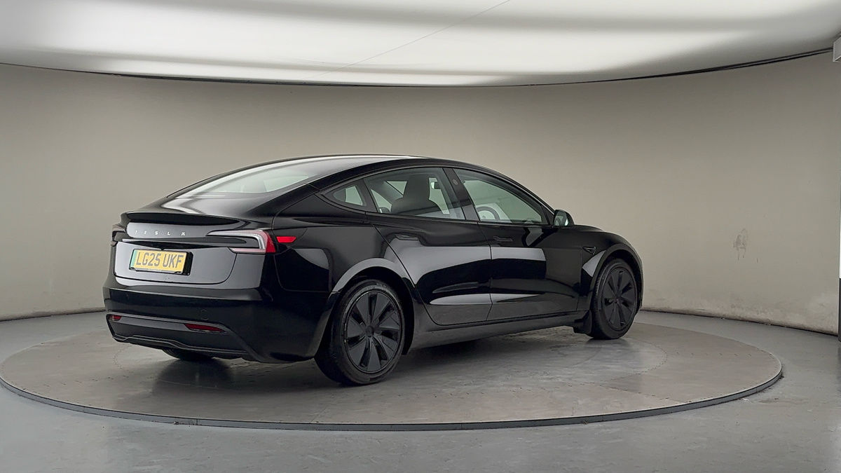 Tesla Model 3 Image 22
