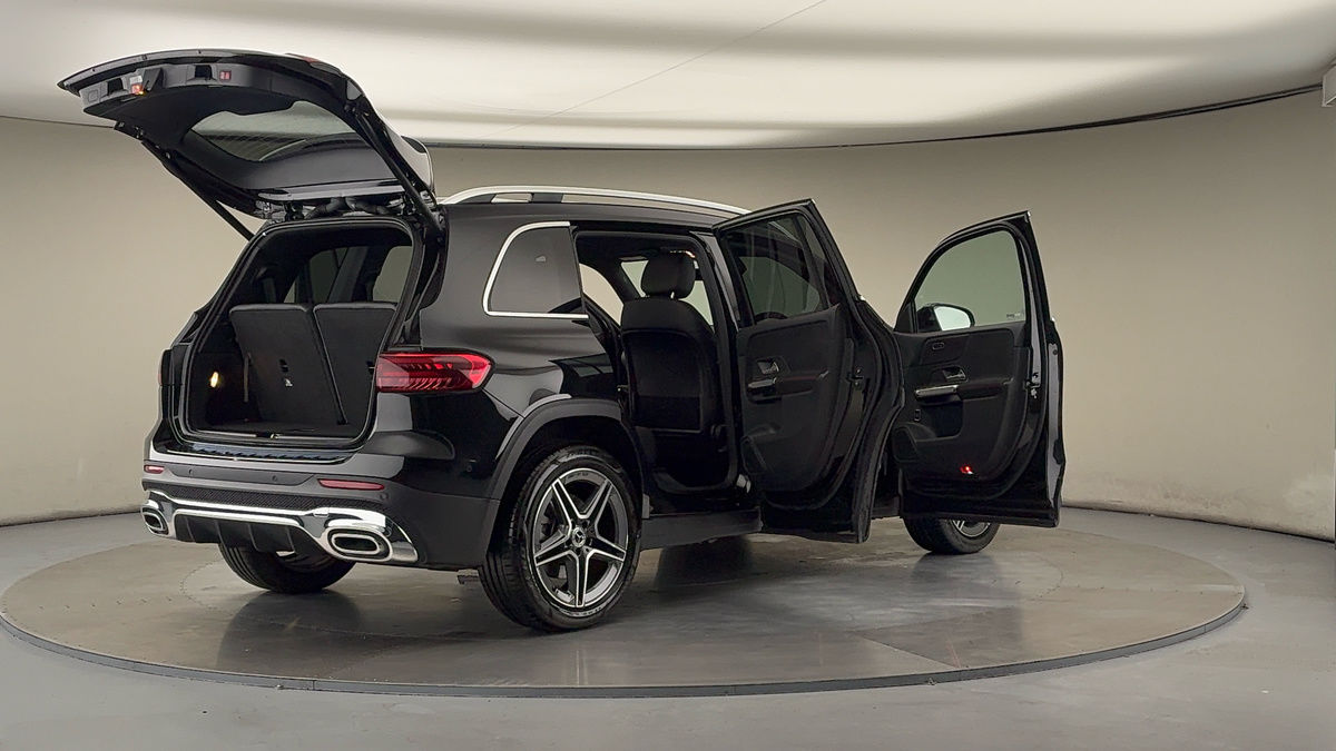 More views of Mercedes-Benz GLB