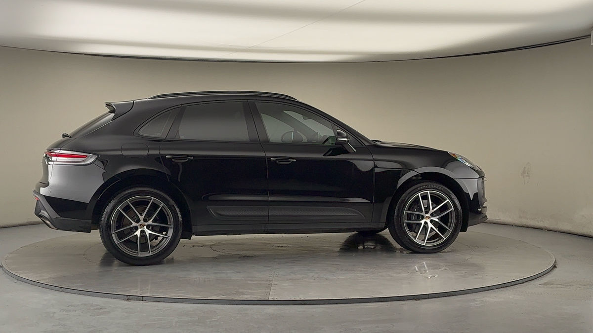 More views of Porsche Macan