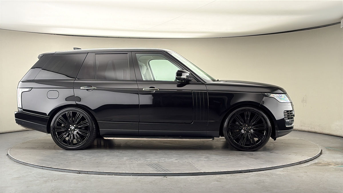 More views of Land Rover Range Rover