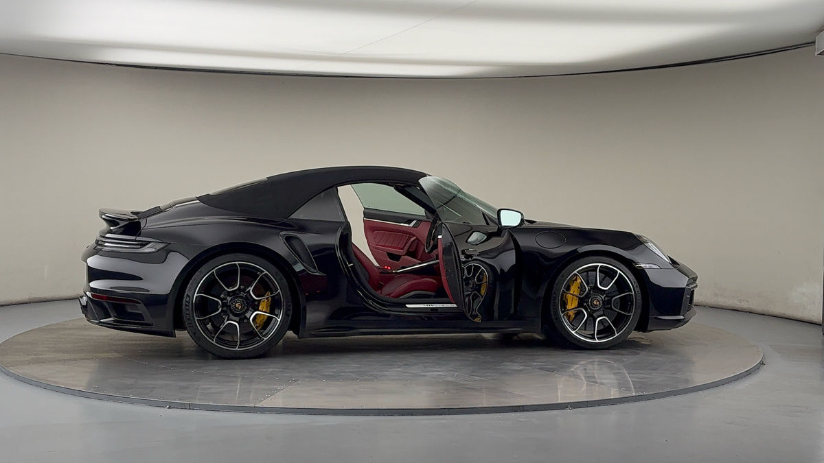 More views of Porsche 911