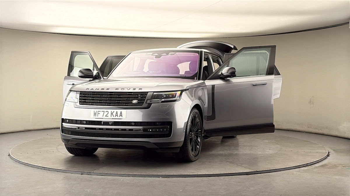 More views of Land Rover Range Rover