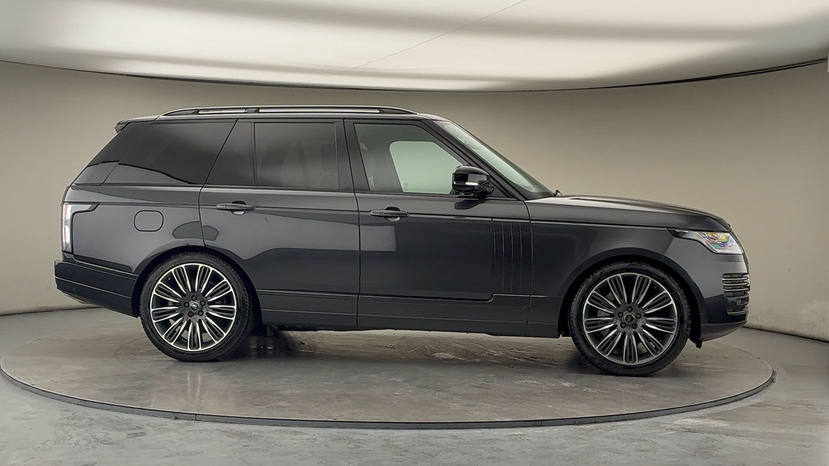 More views of Land Rover Range Rover