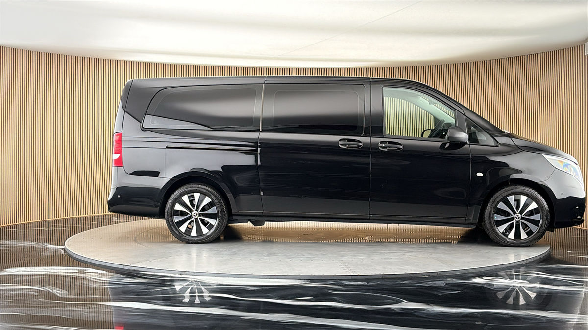 Mercedes-Benz Vito Image 16