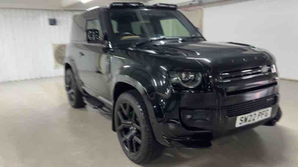 More views of Land Rover Defender 90