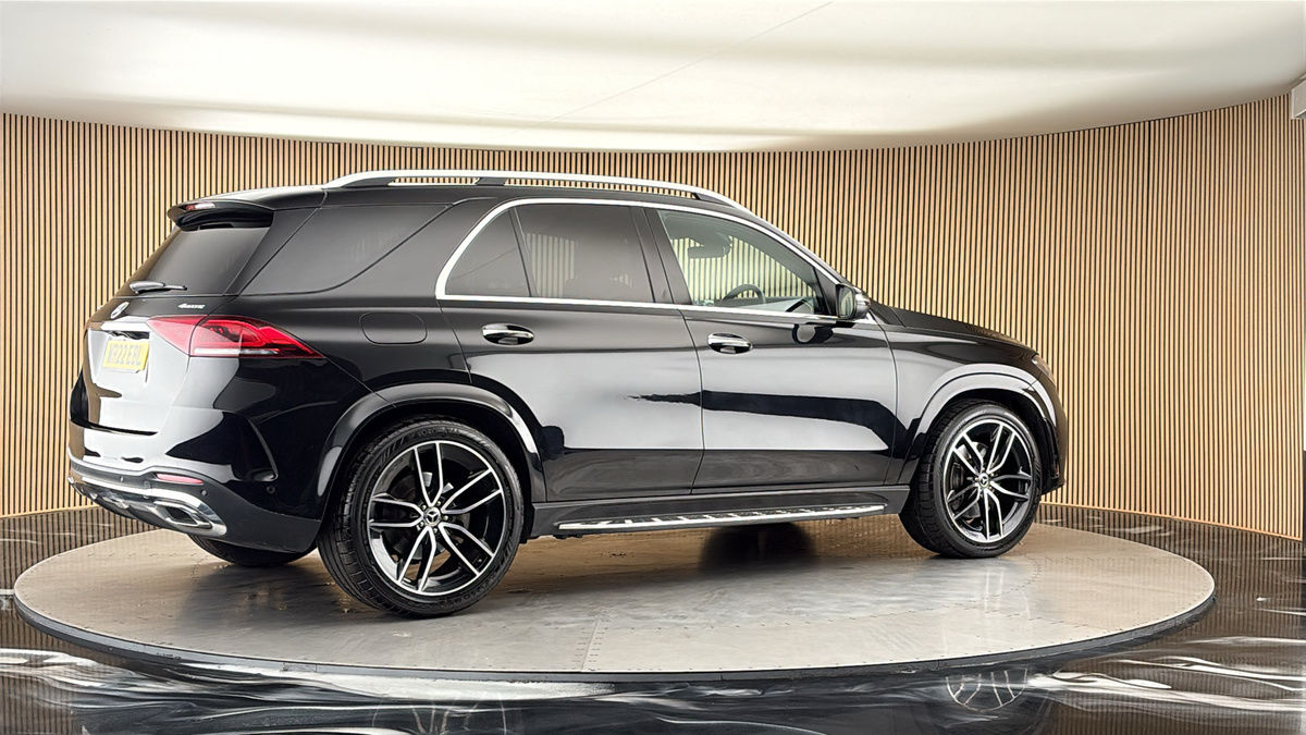 More views of Mercedes-Benz GLE