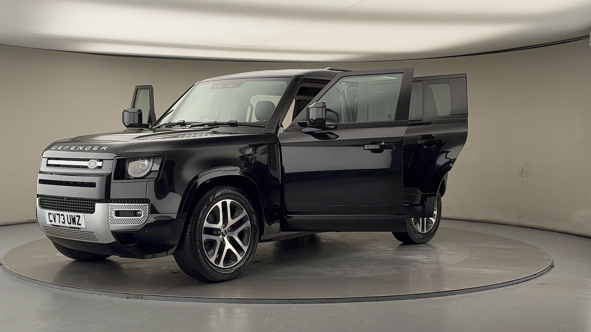 More views of Land Rover Defender 110