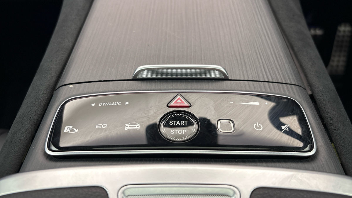 Mercedes-Benz EQE Image 29