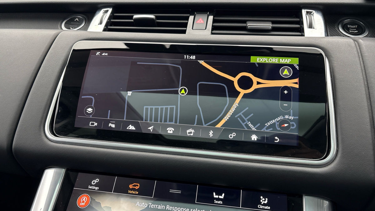 Land Rover Range Rover Sport Image 17