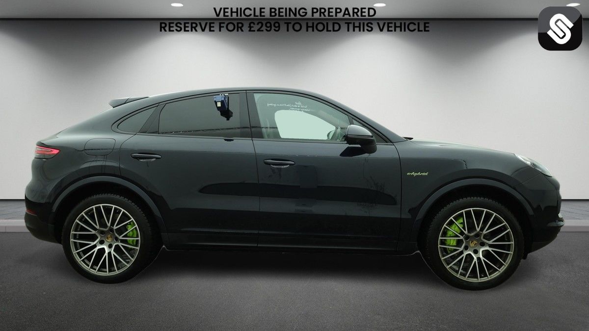 Porsche Cayenne Image 5