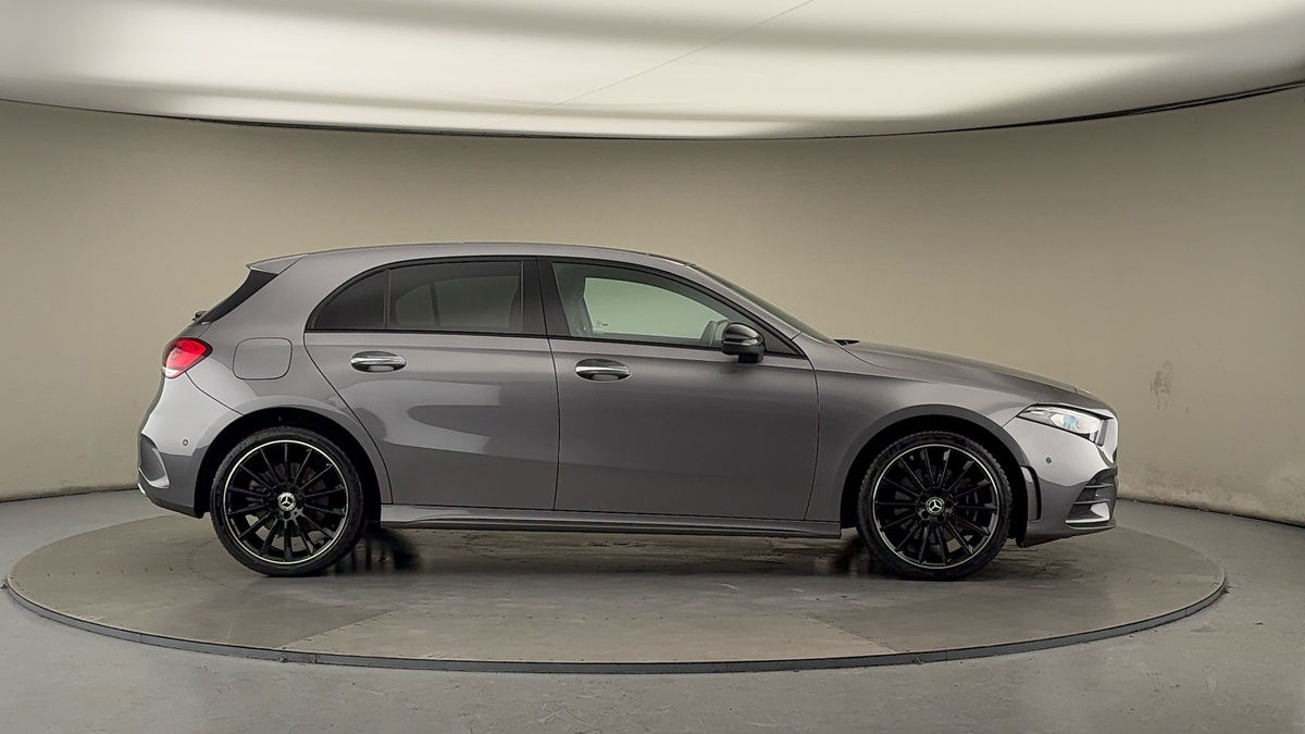 Mercedes-Benz A Class Image 16