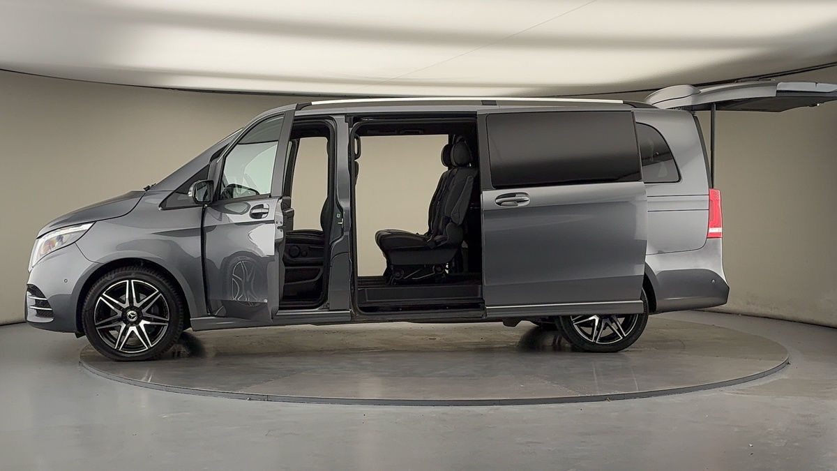 More views of Mercedes-Benz V Class