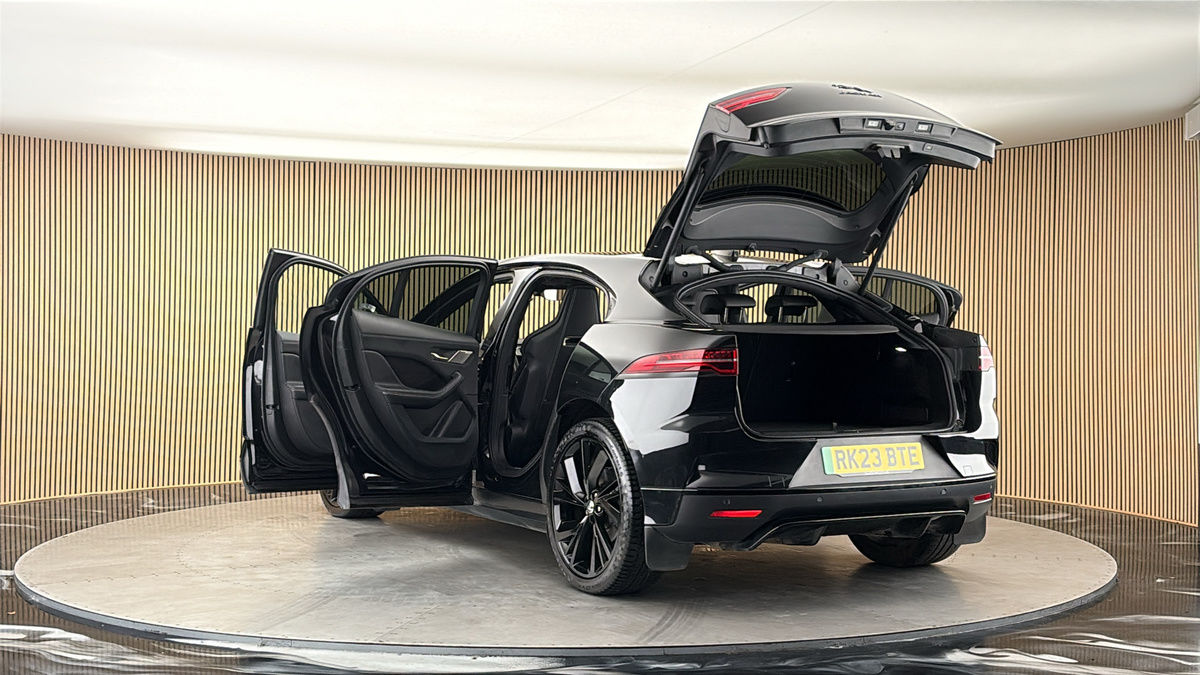 Jaguar I-PACE Image 23