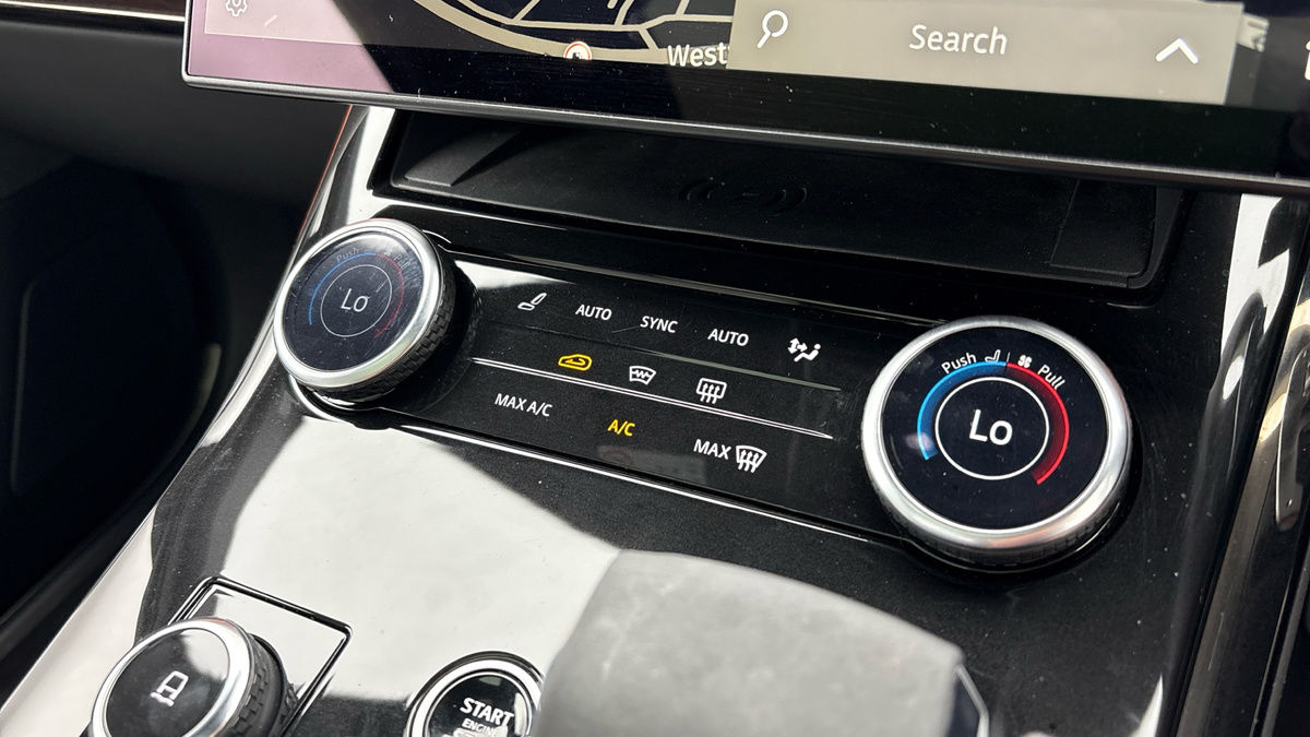 Land Rover Range Rover Sport Image 29