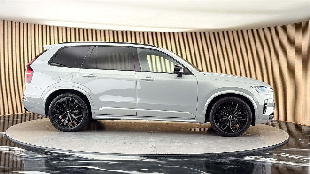 More views of Volvo XC90