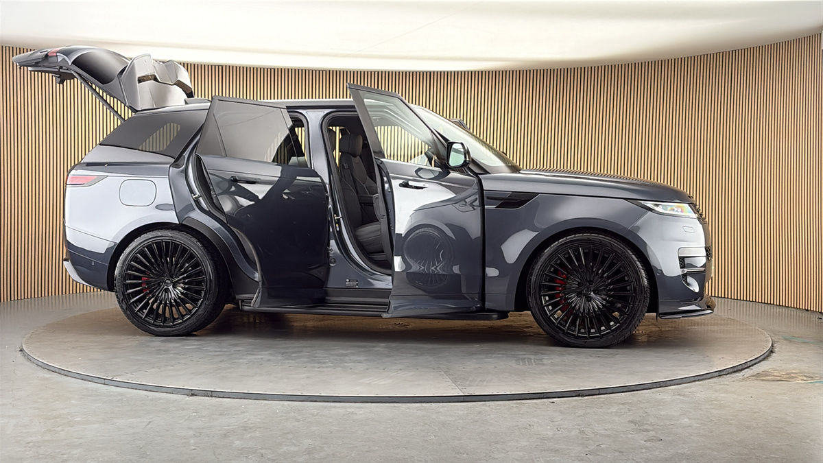 More views of Land Rover Range Rover Sport