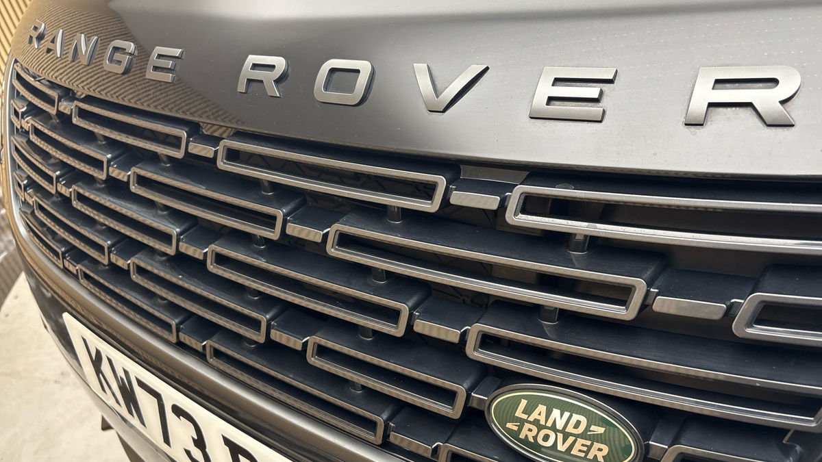 More views of Land Rover Range Rover Velar
