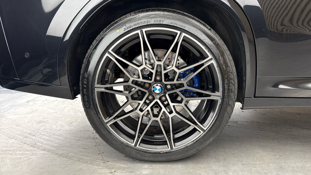 More views of BMW X4 M