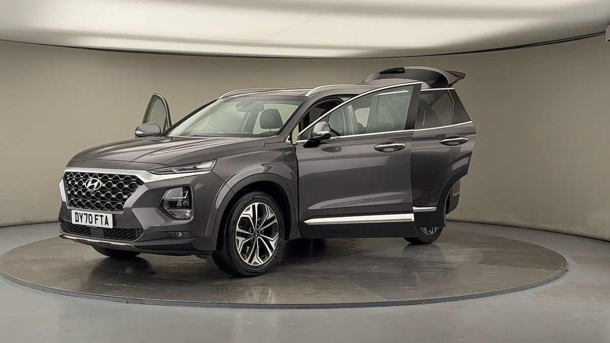 More views of Hyundai Santa Fe