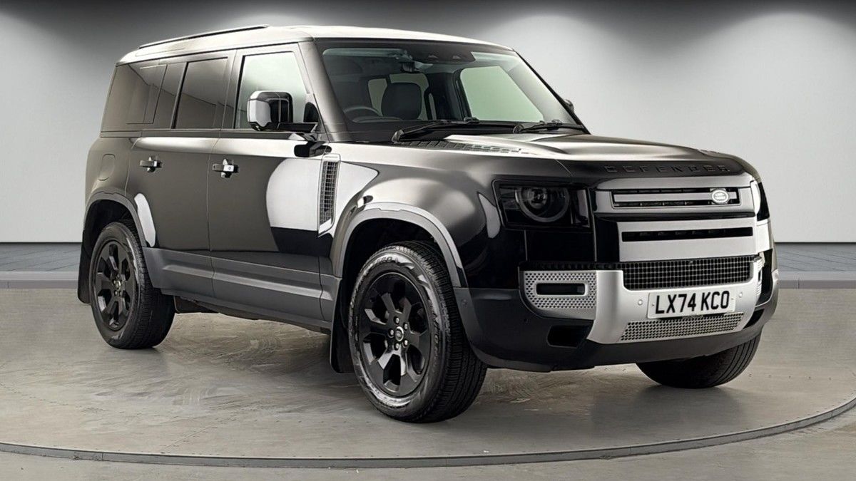 Land Rover Defender 110 Sticky Header Image