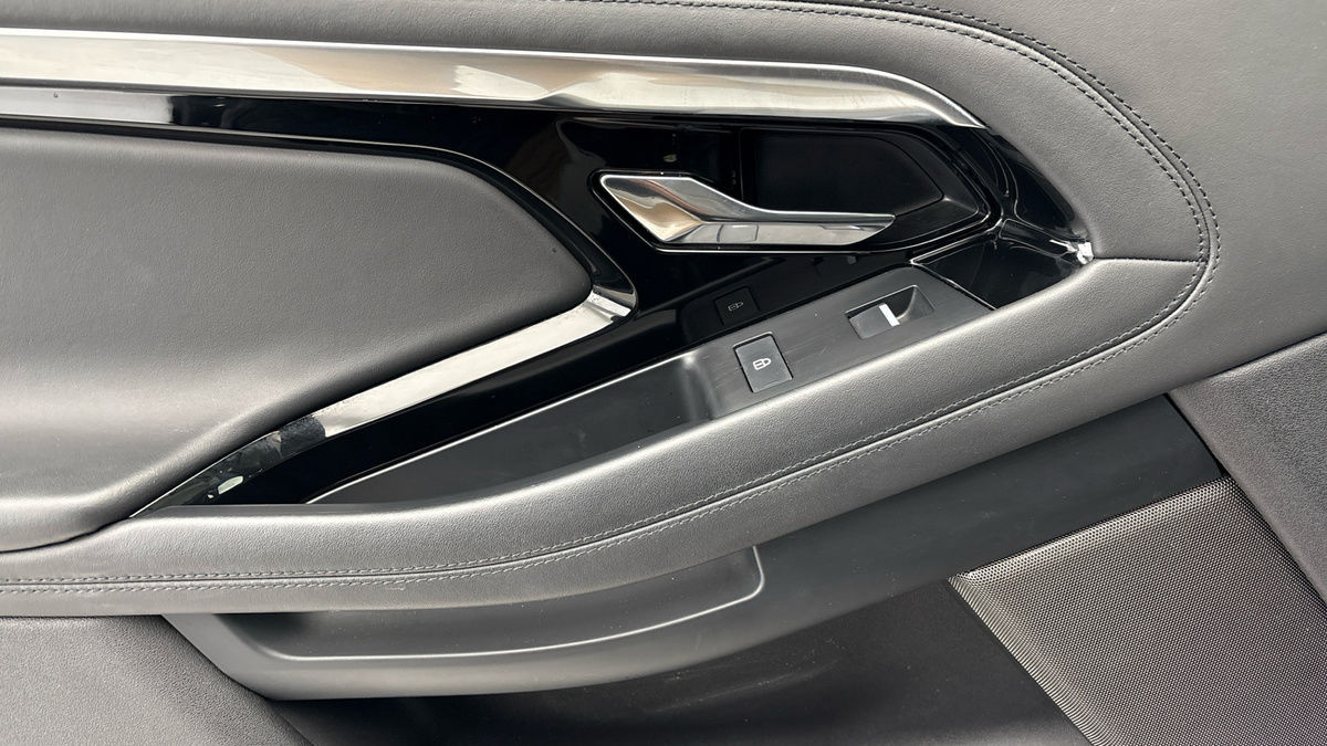 Land Rover Range Rover Evoque Image 19
