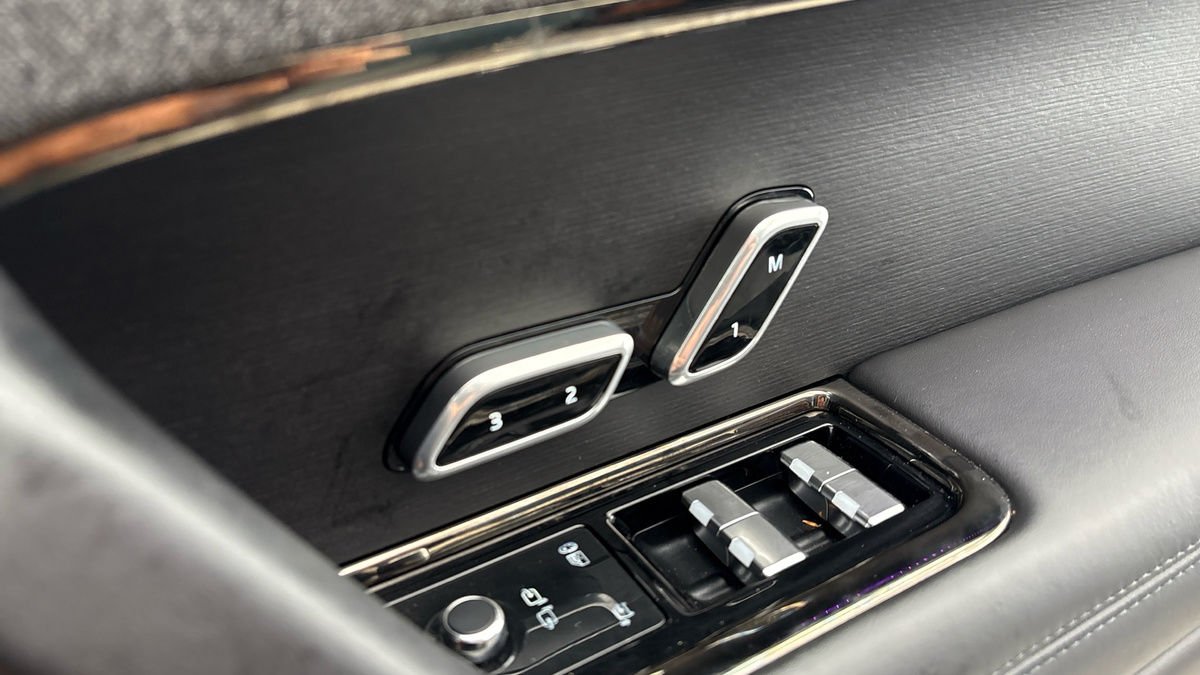Land Rover Range Rover Sport Image 27