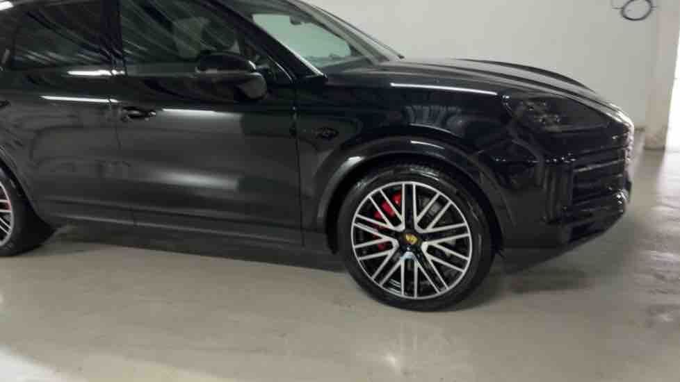 More views of Porsche Cayenne