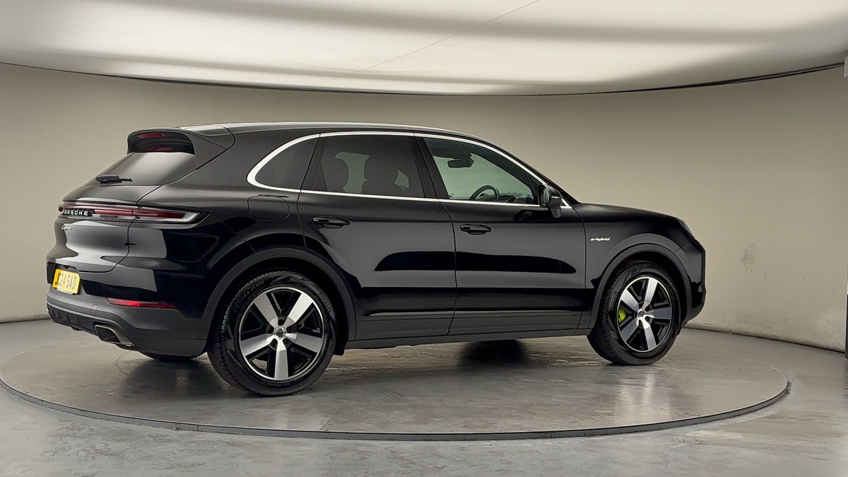 More views of Porsche Cayenne