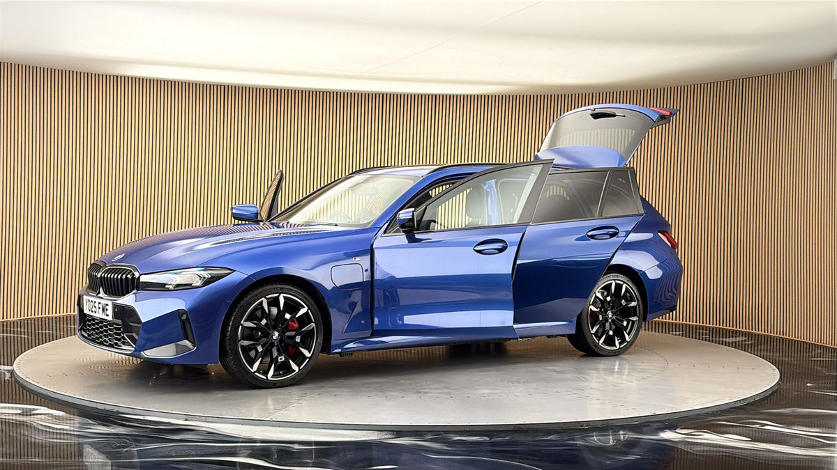 More views of BMW 3 Series