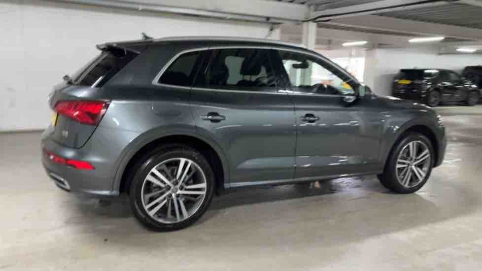 More views of Audi Q5