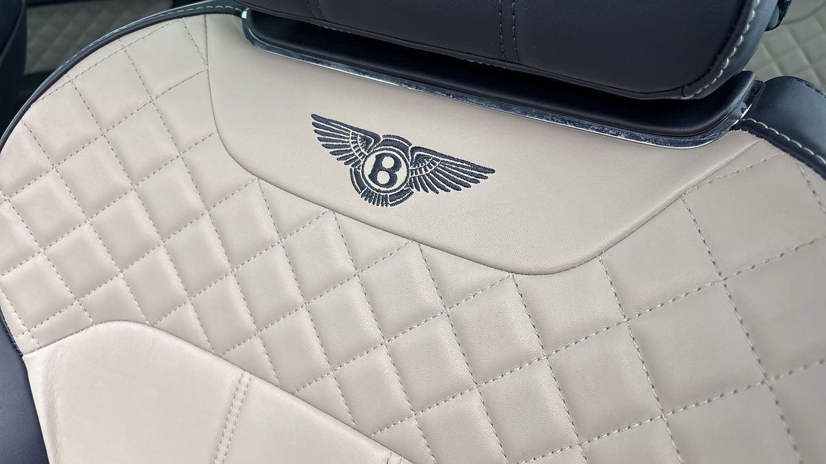 Bentley Bentayga Image 30