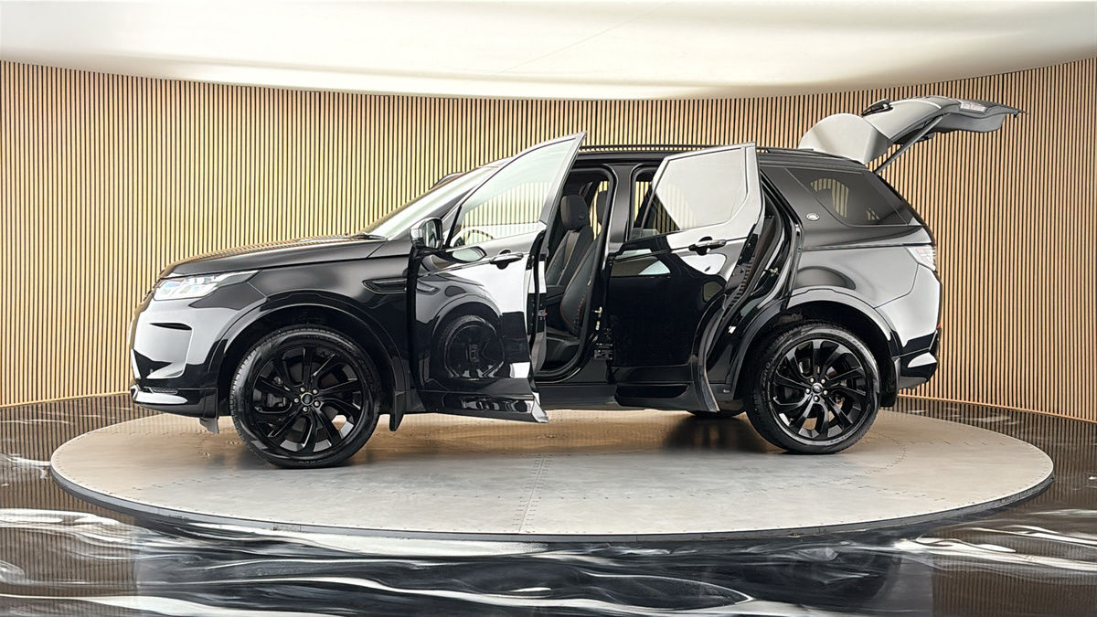 More views of Land Rover Discovery Sport