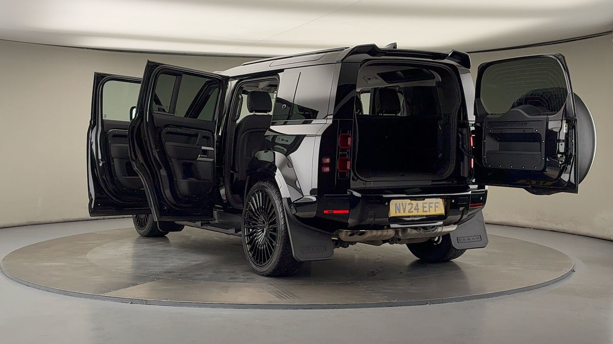 Land Rover Defender 110 Urban Image 23