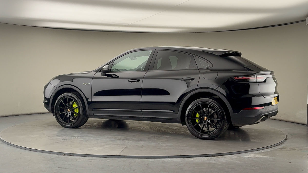 More views of Porsche Cayenne