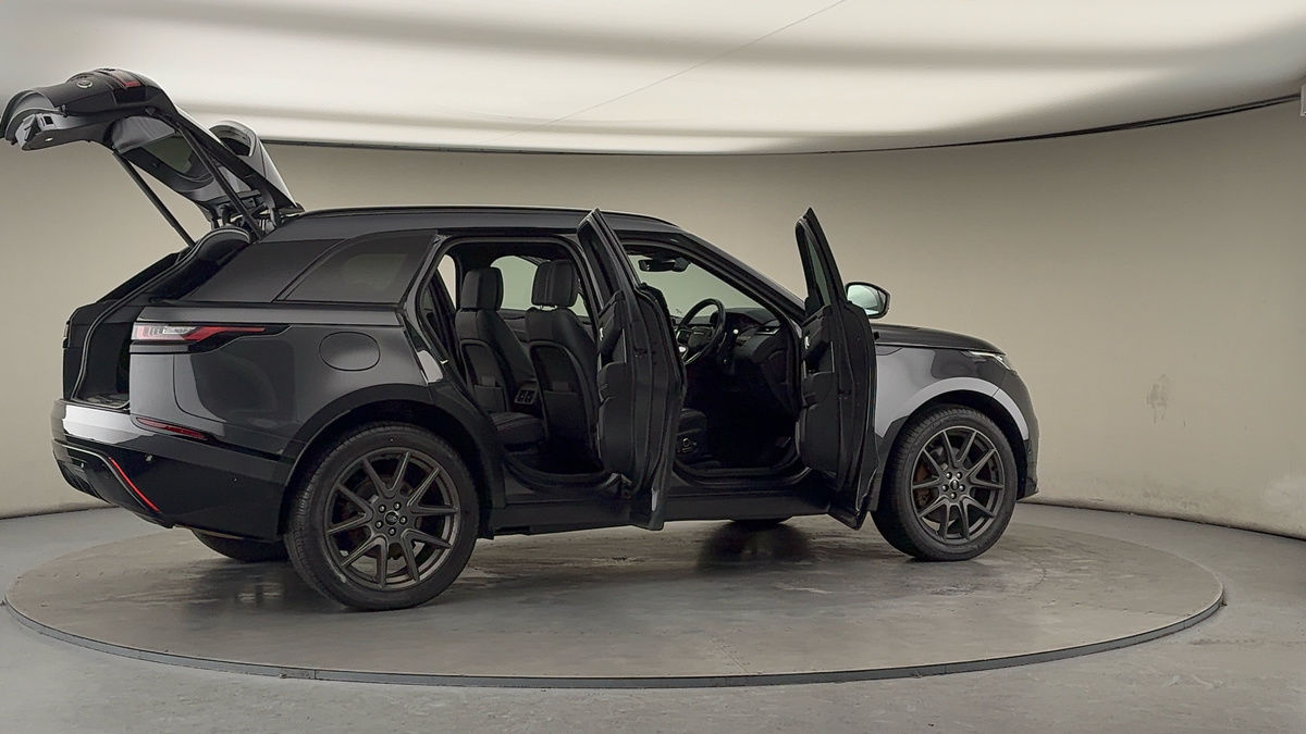 More views of Land Rover Range Rover Velar