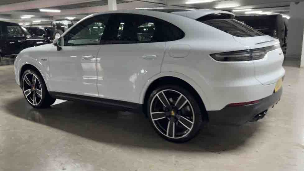 More views of Porsche Cayenne