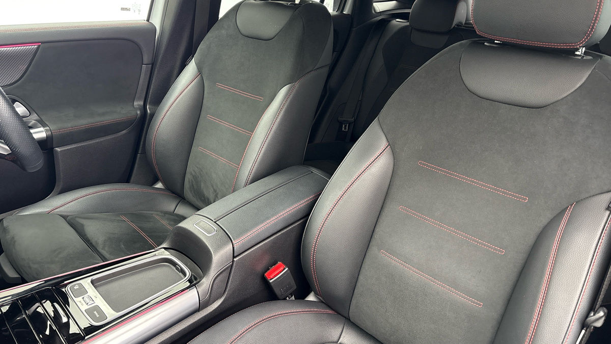 Mercedes-Benz GLA Image 7