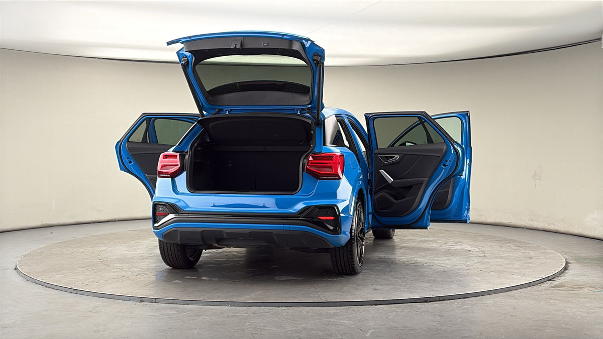 More views of Audi Q2