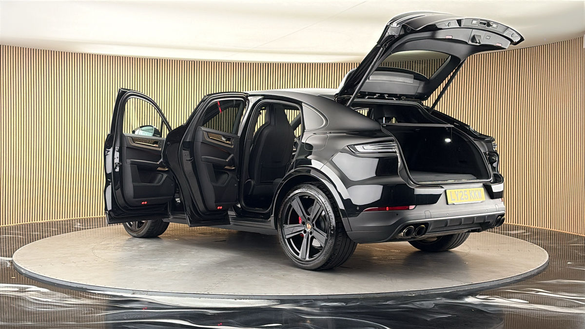 More views of Porsche Cayenne