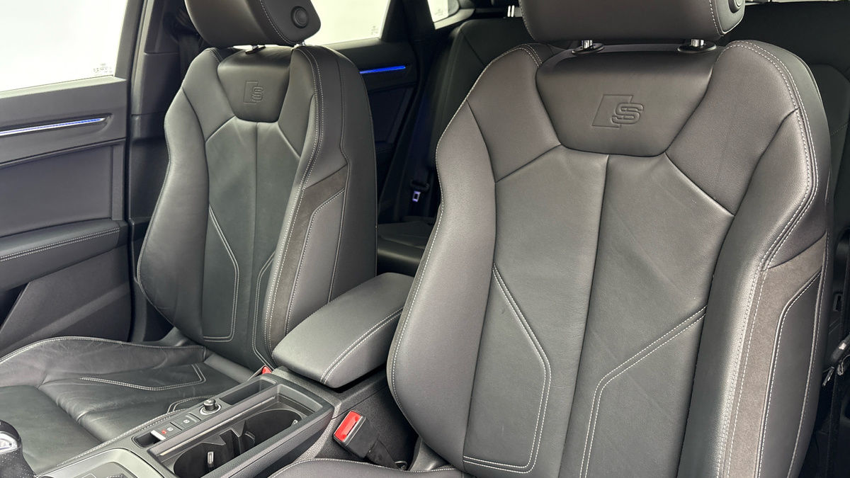 Audi Q3 Image 13