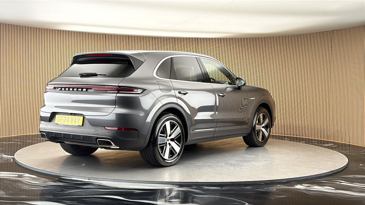 More views of Porsche Cayenne