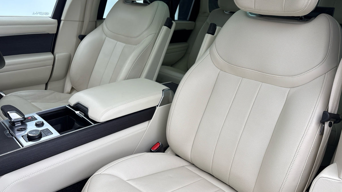 Land Rover Range Rover Image 7