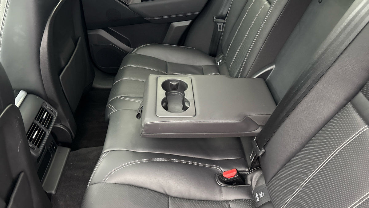 Land Rover Range Rover Velar Image 9