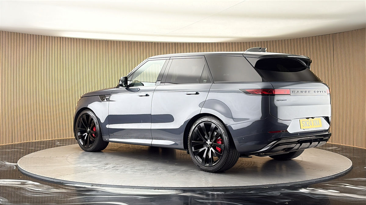 More views of Land Rover Range Rover Sport