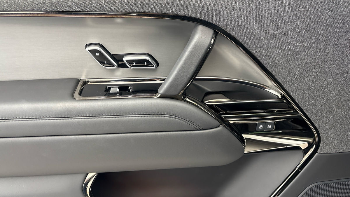 Land Rover Range Rover Sport Image 19